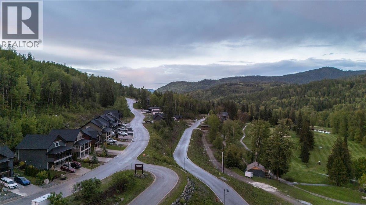 932-1 Redstone Drive, Rossland