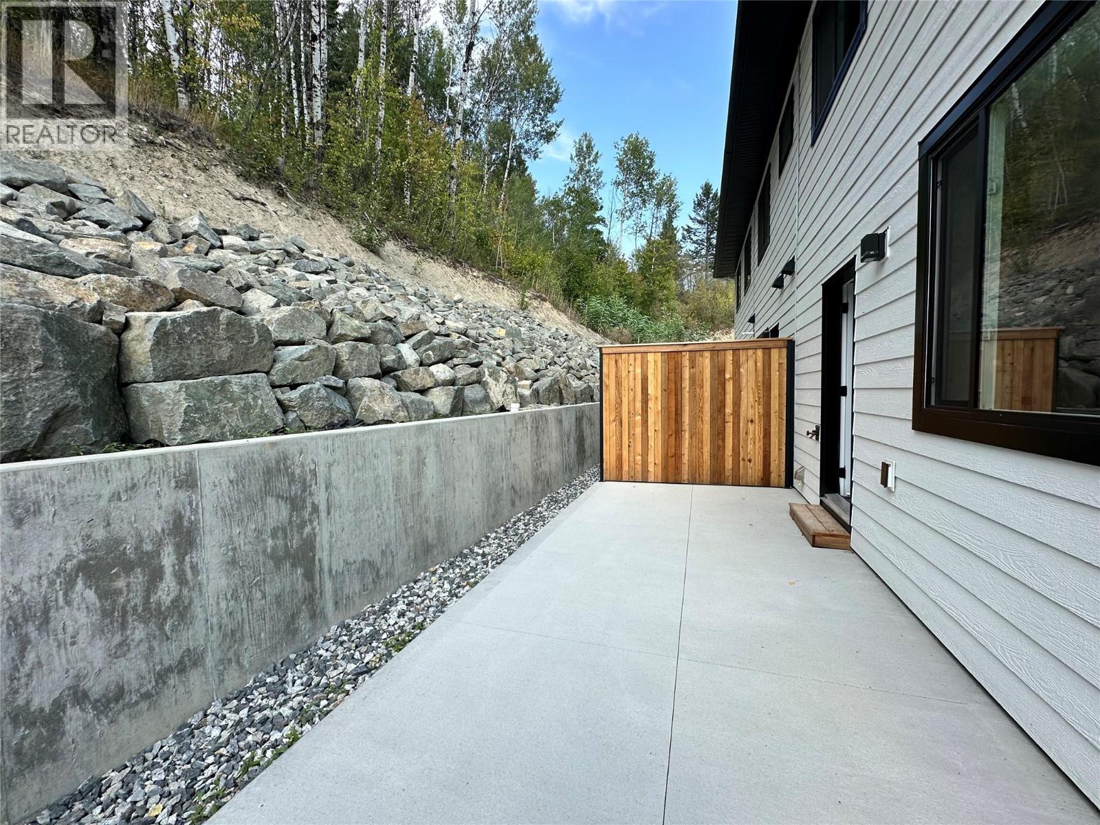 932-1 Redstone Drive, Rossland