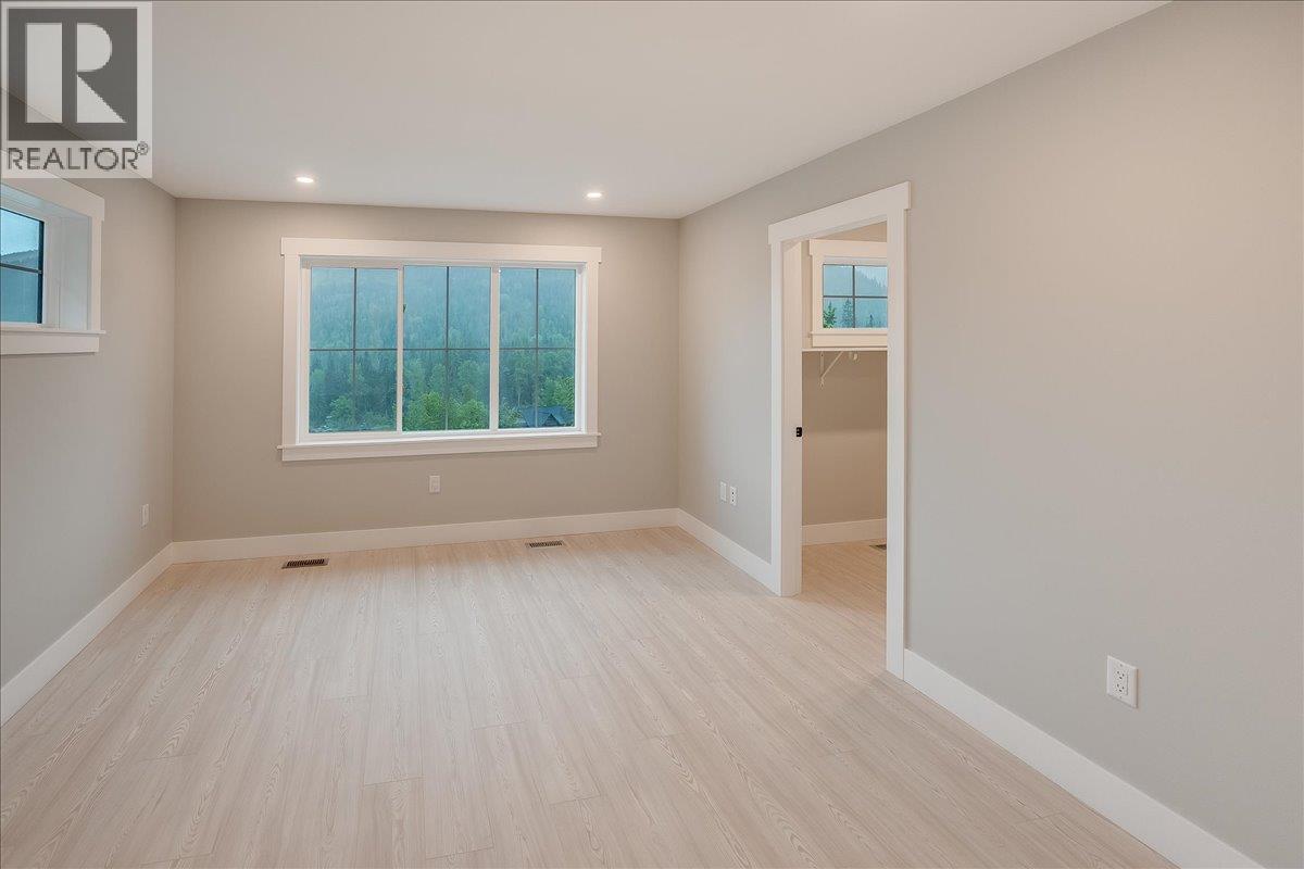 932-1 Redstone Drive, Rossland