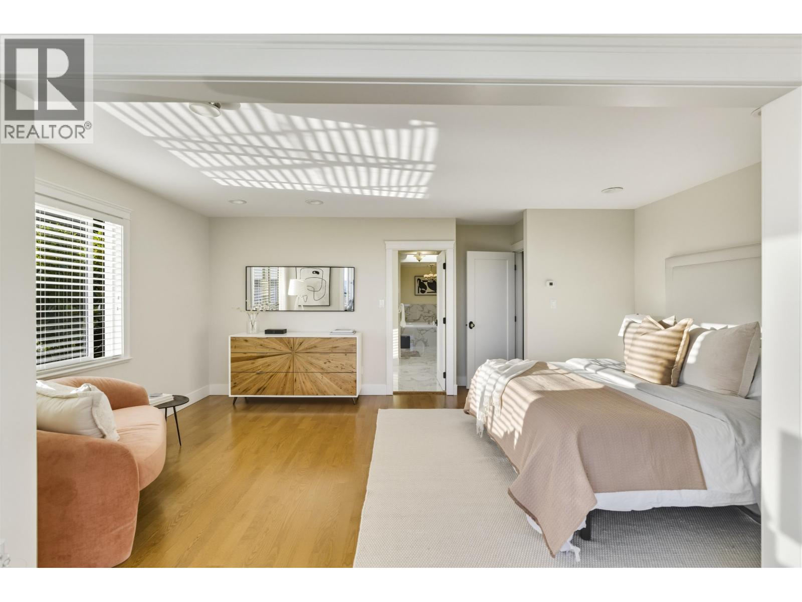 1631 22ND STREET, West Vancouver