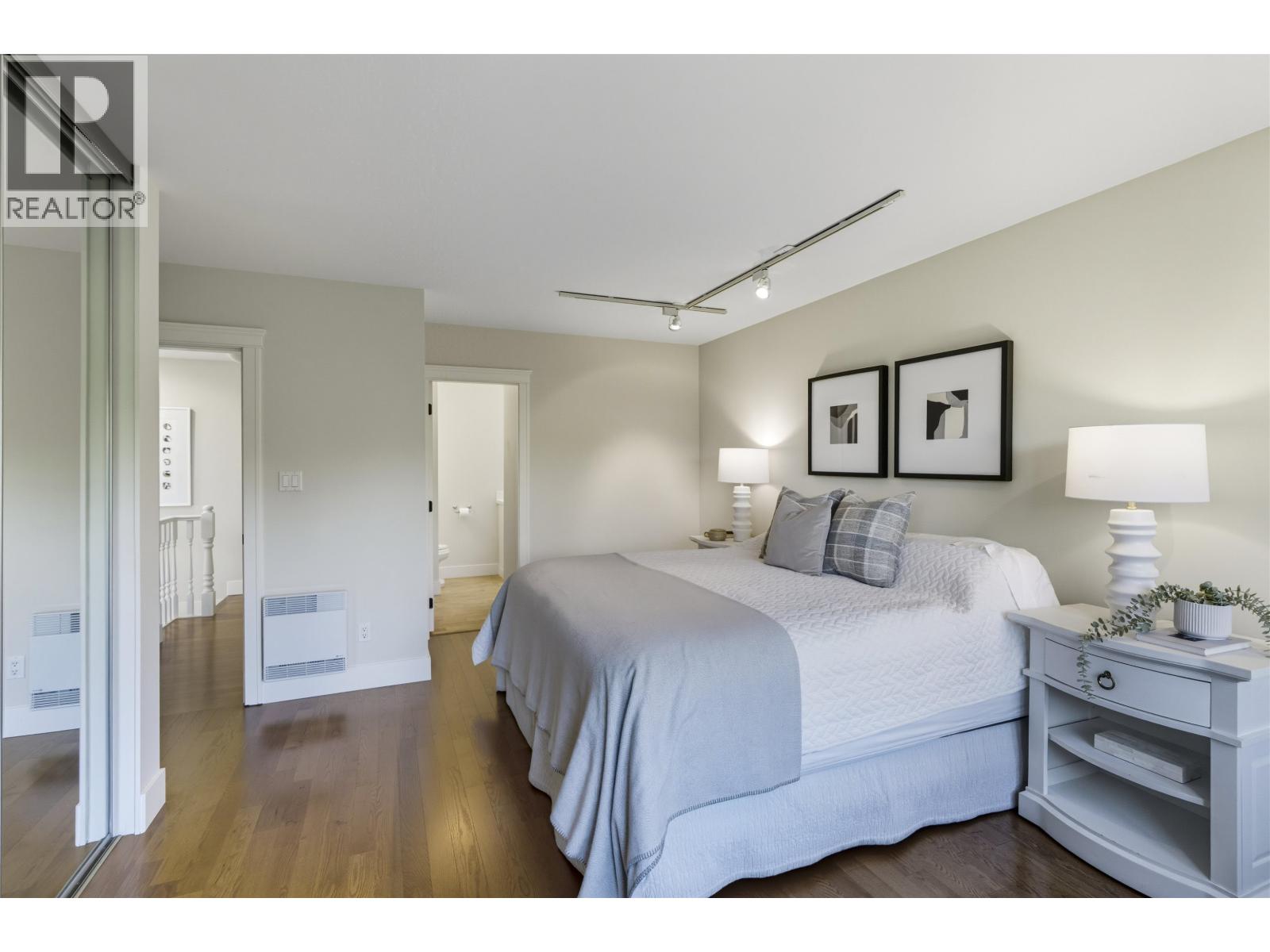 1631 22ND STREET, West Vancouver