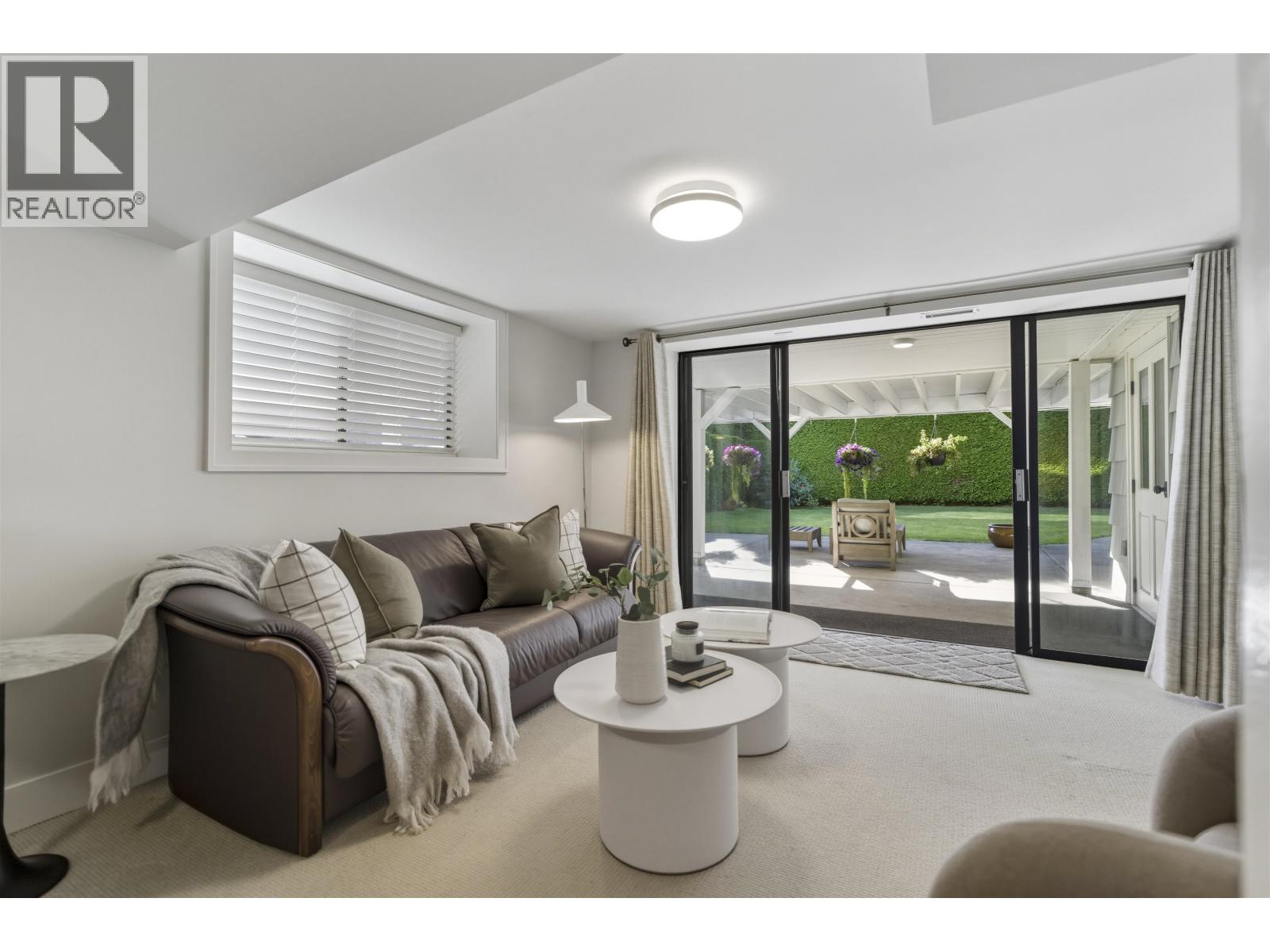 1631 22ND STREET, West Vancouver