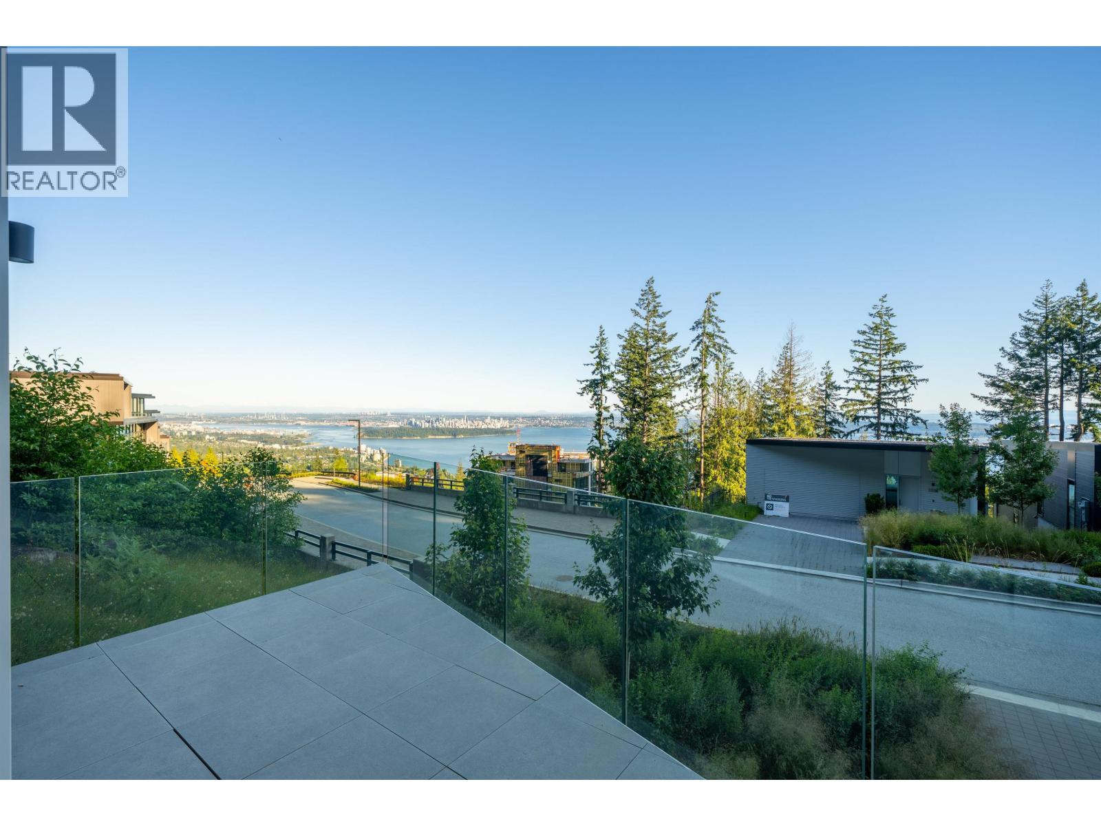 3317 CHIPPENDALE ROAD, West Vancouver