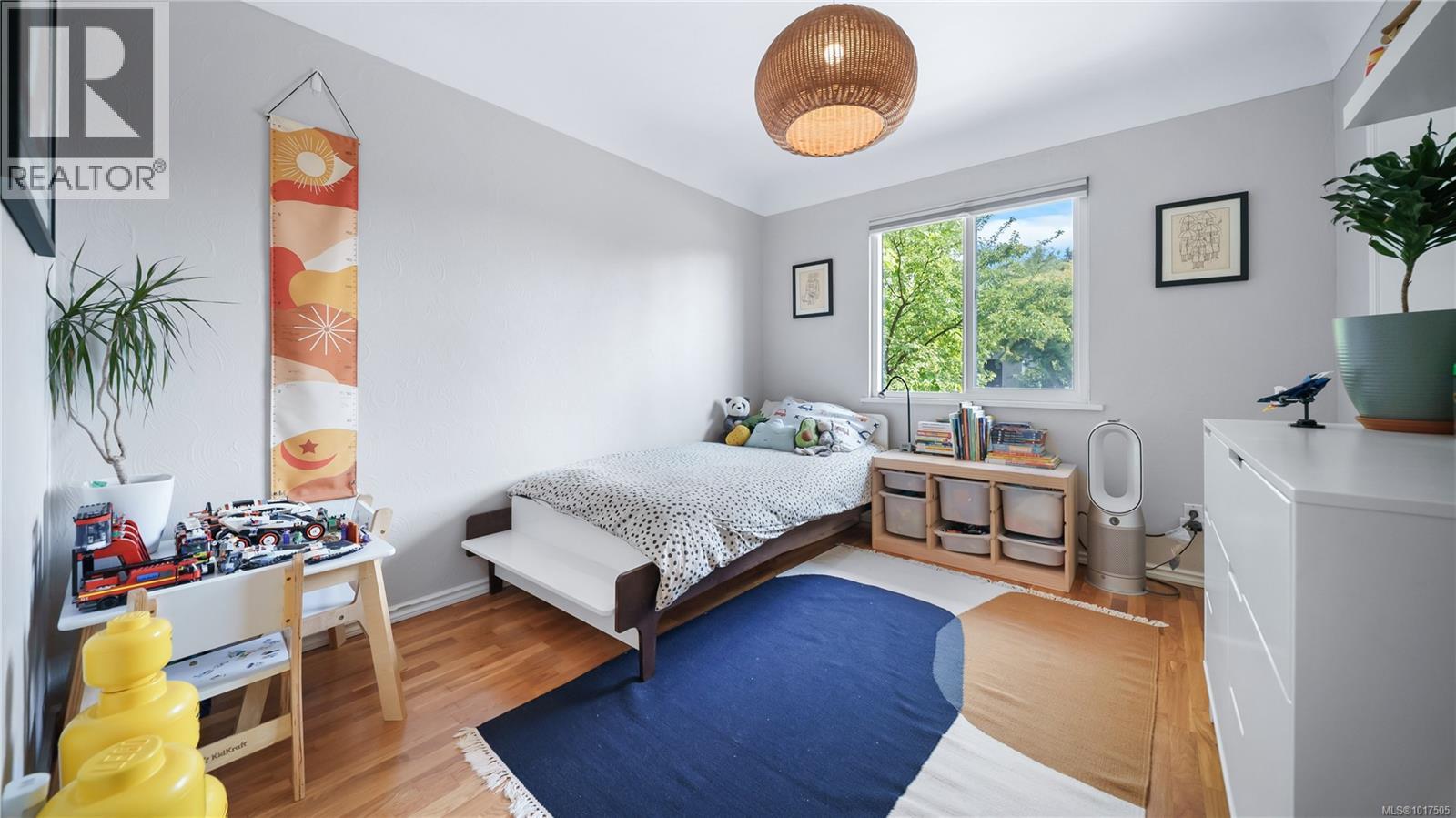  2720 Foul Bay Road, Saanich