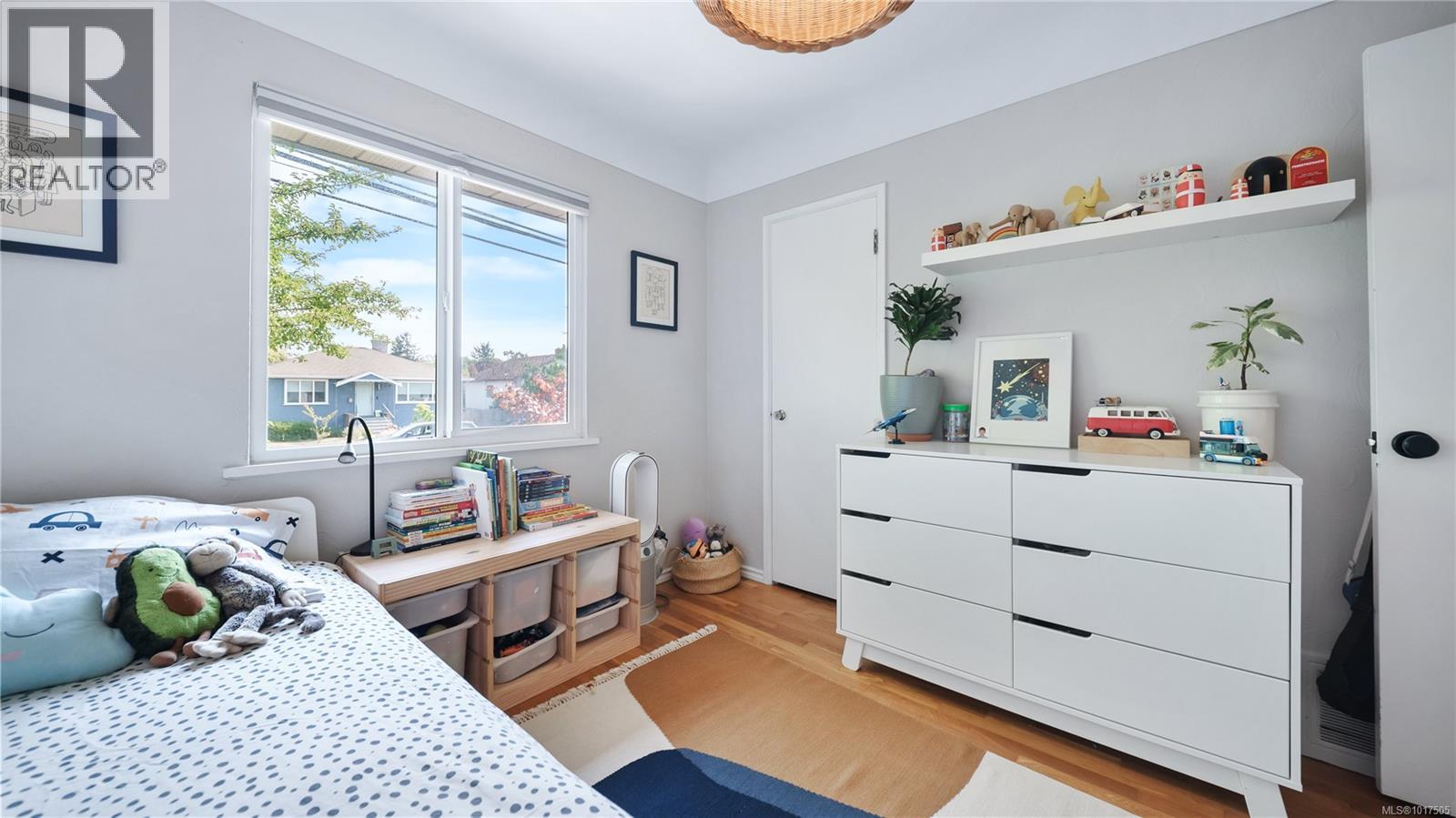  2720 Foul Bay Road, Saanich
