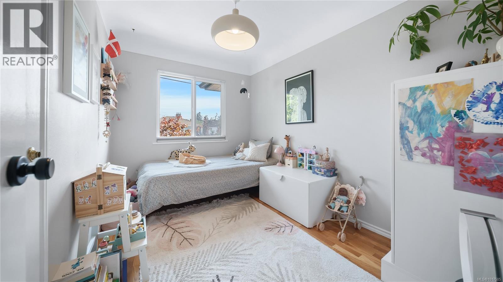  2720 Foul Bay Road, Saanich