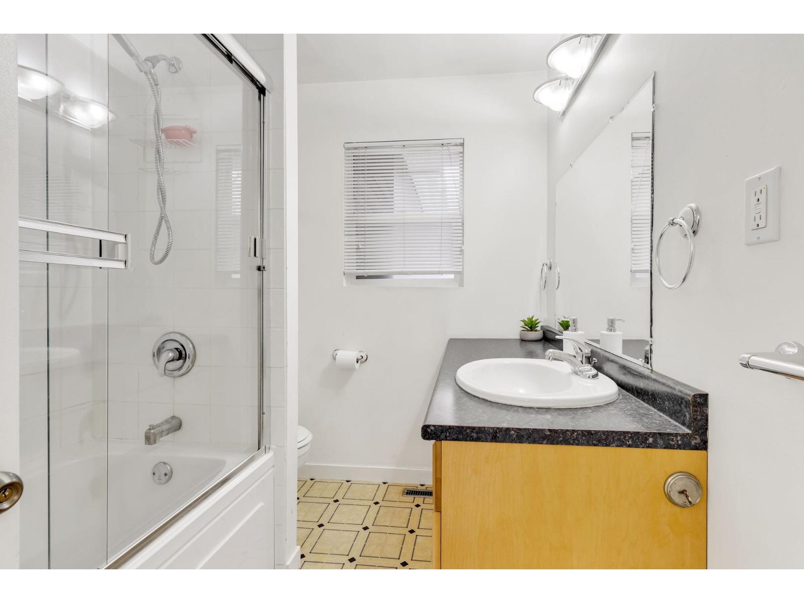 11032 86A Avenue, Delta