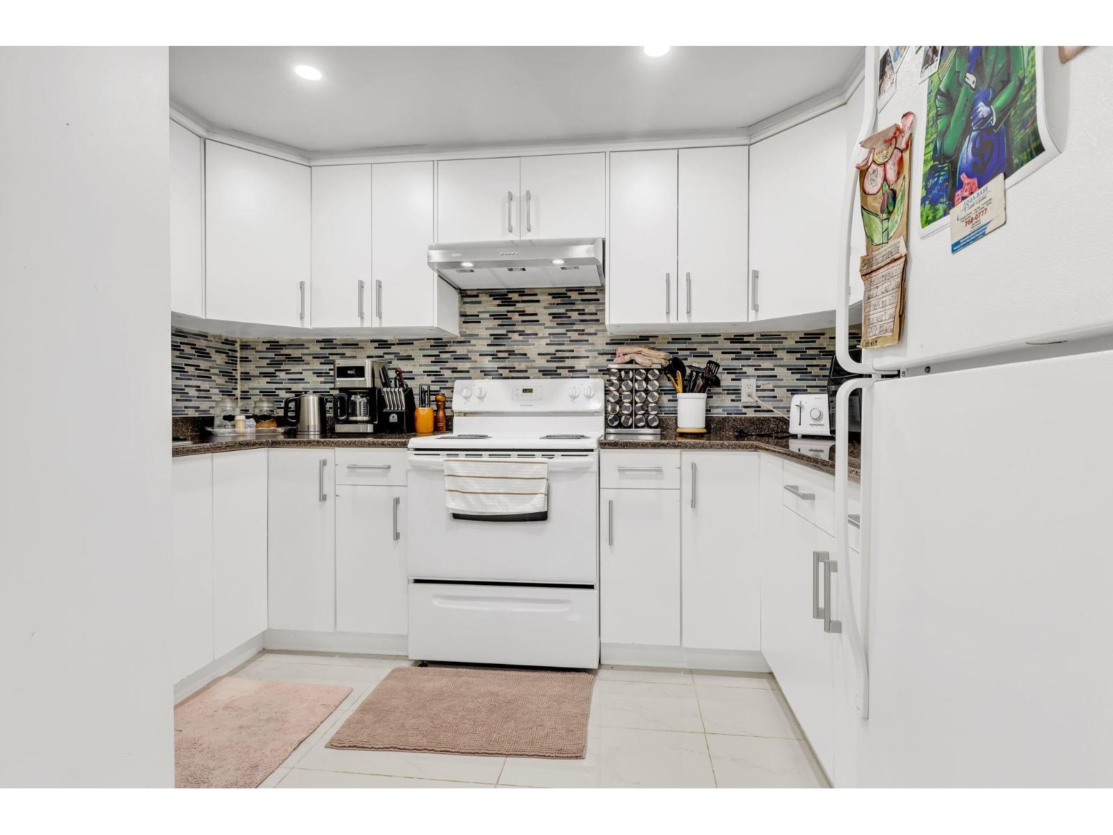 11032 86A Avenue, Delta