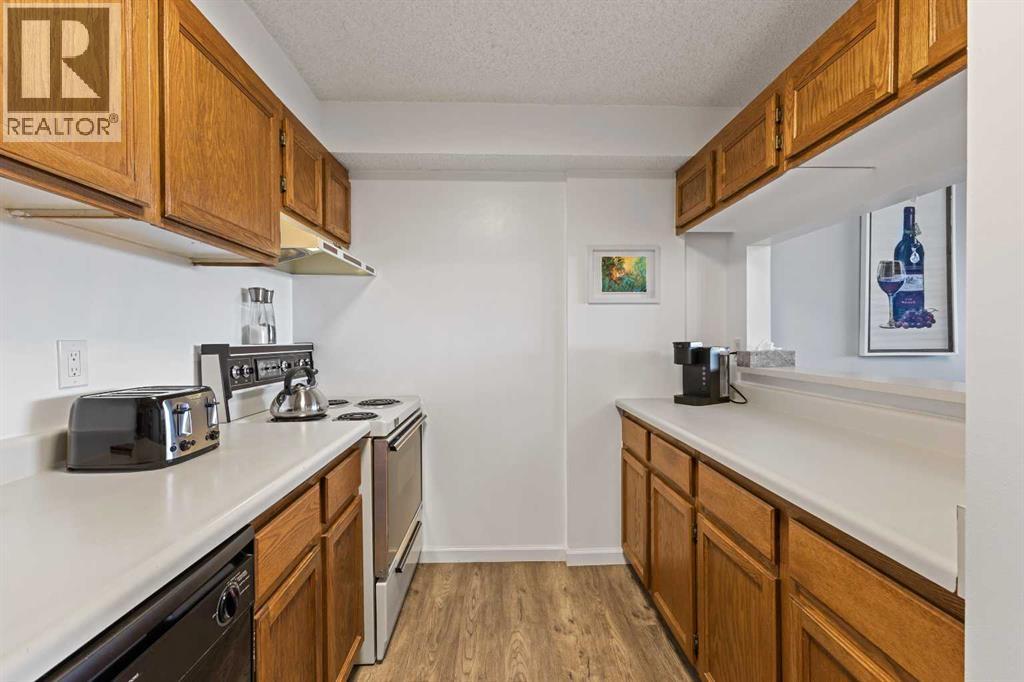 Single Family House for Sale in   Horton Road SW Haysboro Calgary 