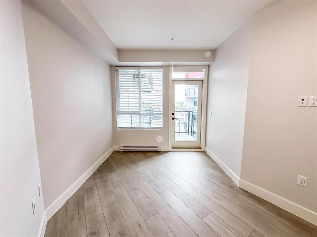 519 20061 FRASER HIGHWAY, Langley