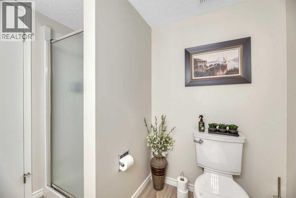Single Family House for Sale in   Sierra Morena Boulevard SW Signal Hill Calgary 