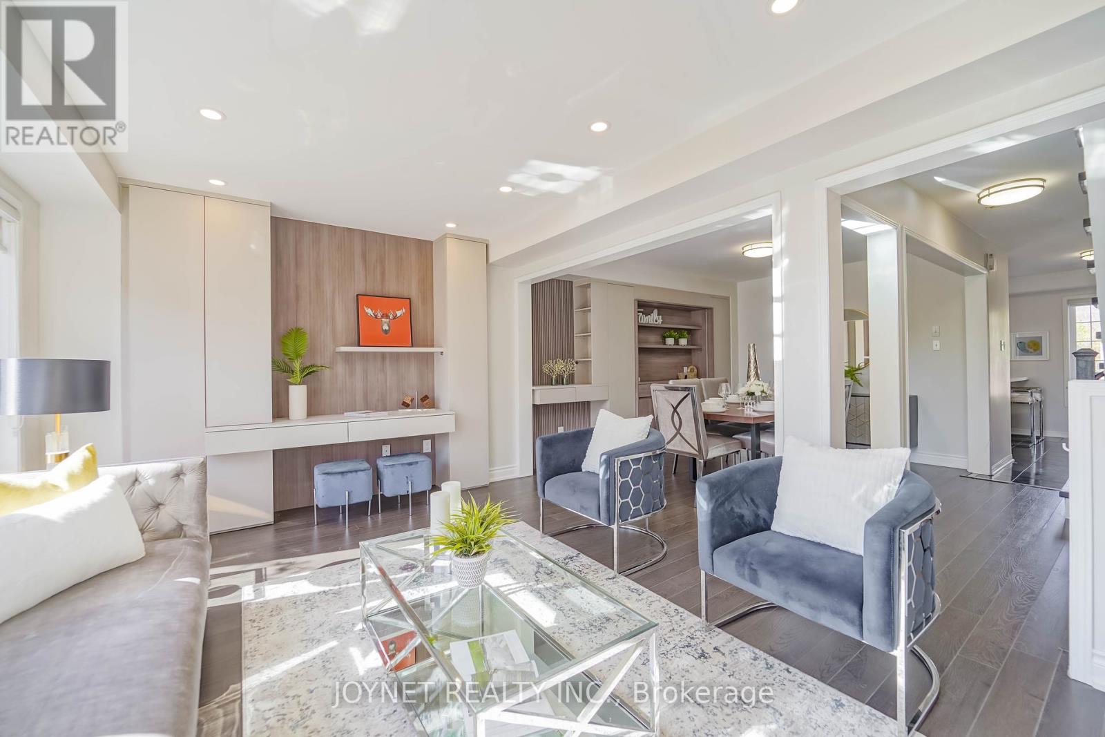 Single Family House for Sale in  YELLOWOOD CIRCLE Vaughan (Patterson) 