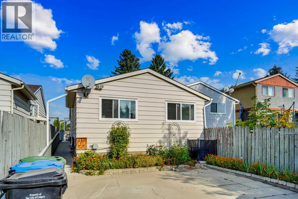 Single Family House Bungalow for Sale in  Falworth Way NE Falconridge Calgary 