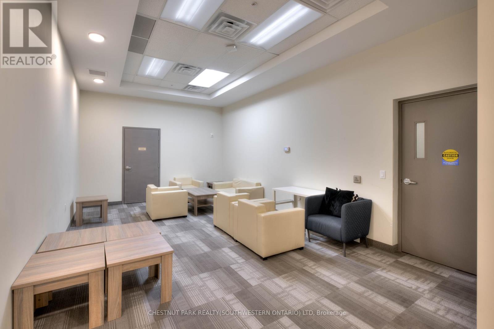 #415 257 HEMLOCK STREET - 21
