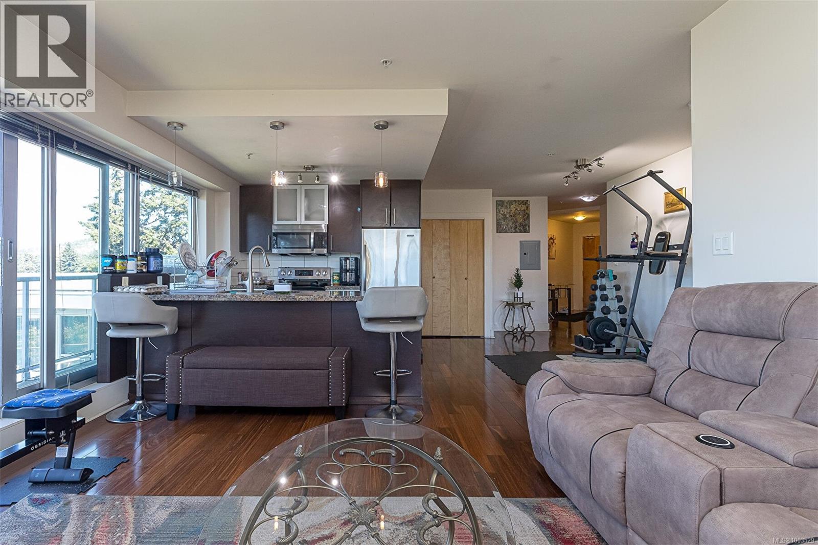 624 2745 Veterans Memorial Pkwy, Langford