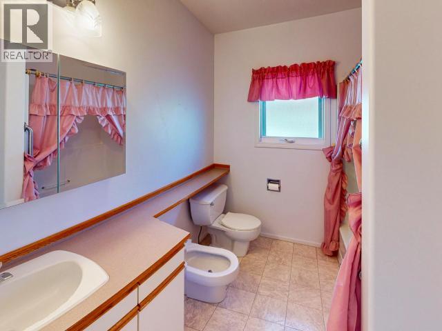 4045 SAVARY PLACE, Powell River