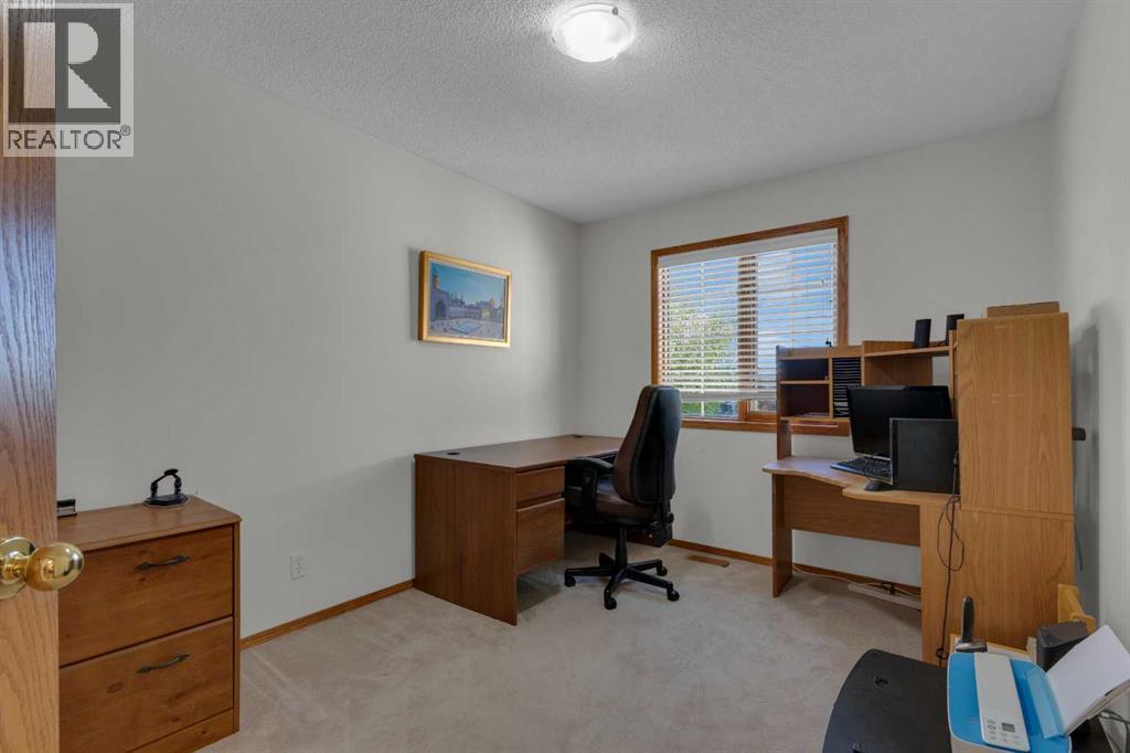 Single Family House for Sale in  Mountain Park Drive SE McKenzie Lake Calgary 