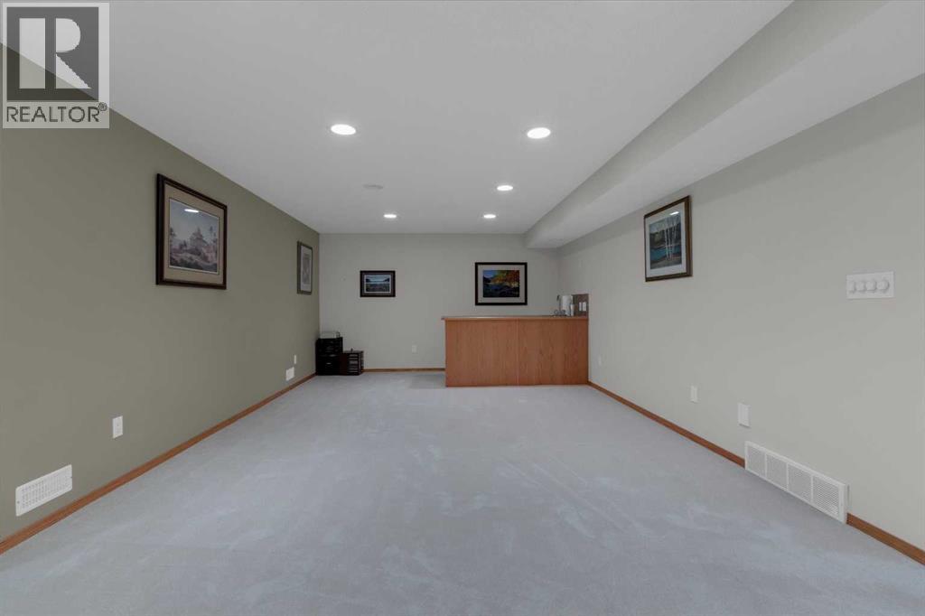 Single Family House for Sale in  Mountain Park Drive SE McKenzie Lake Calgary 