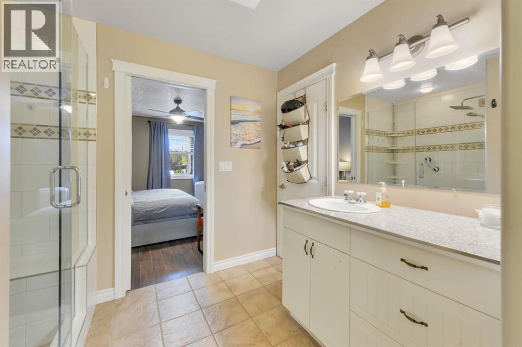 25074 South Pine Lake Road, Rural Red Deer County