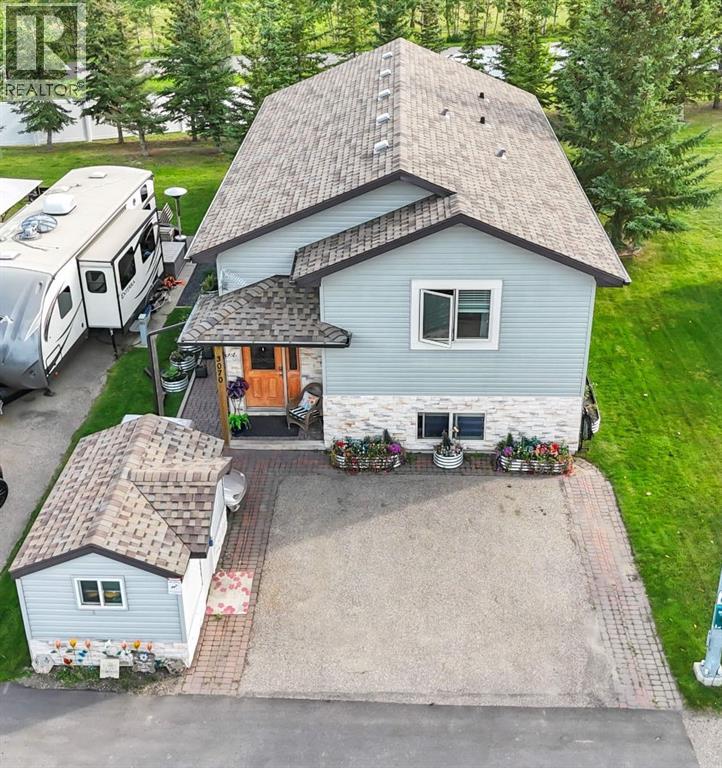 25074 South Pine Lake Road, Rural Red Deer County