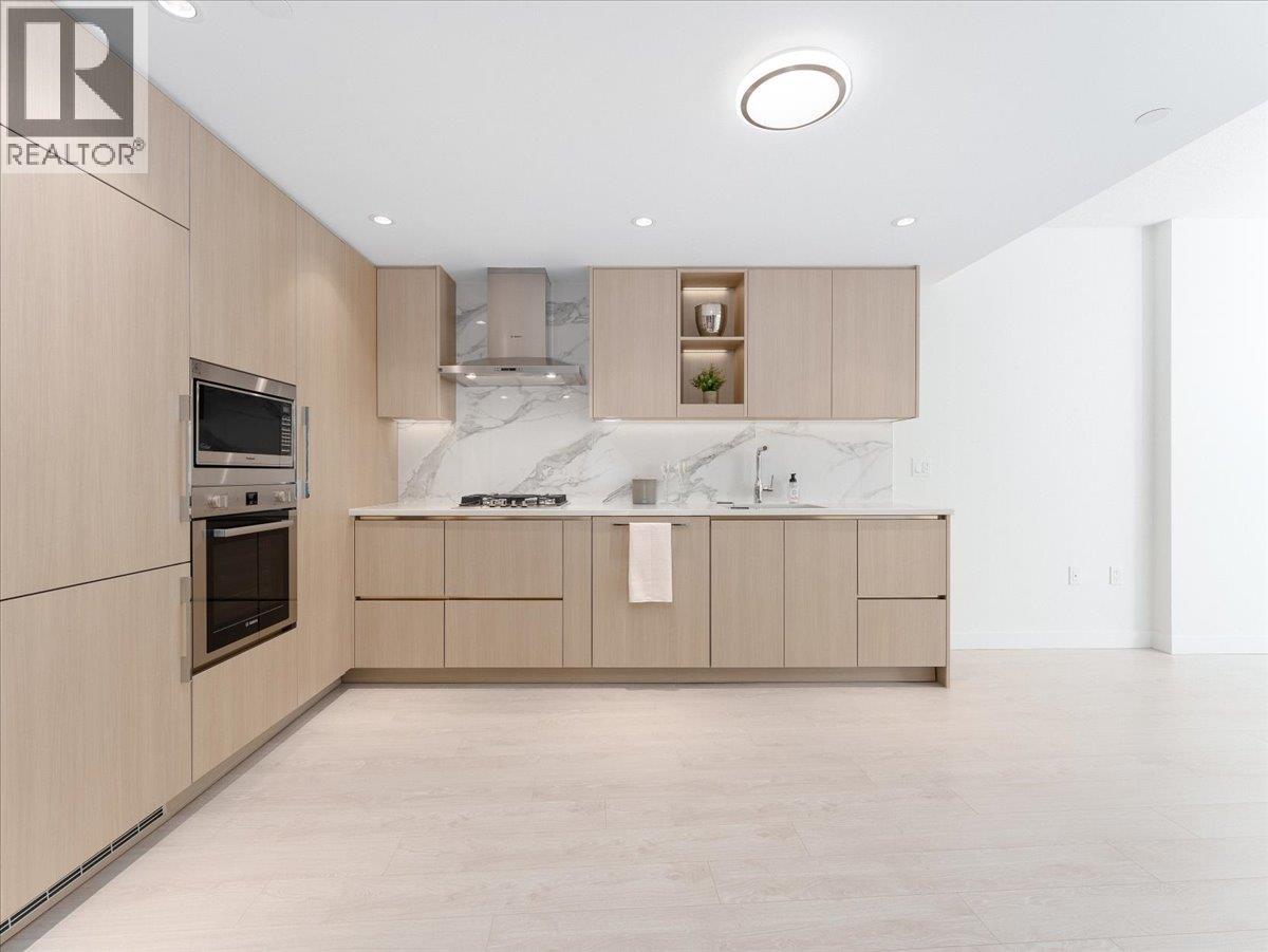 #1187-8671 HAZELBRIDGE Way, Richmond