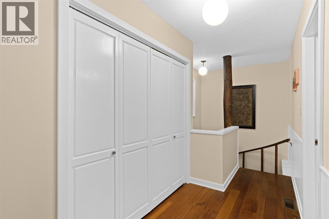 1145 MILLSTREAM ROAD, West Vancouver