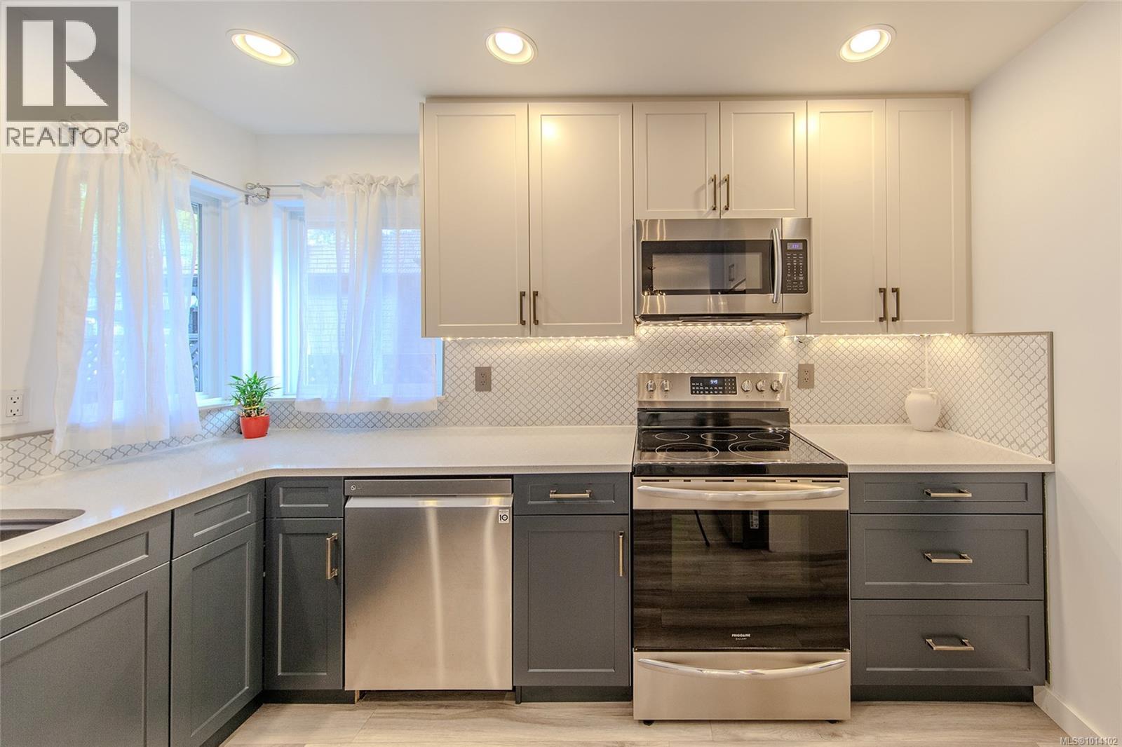  6640 Acreman Place, Sooke