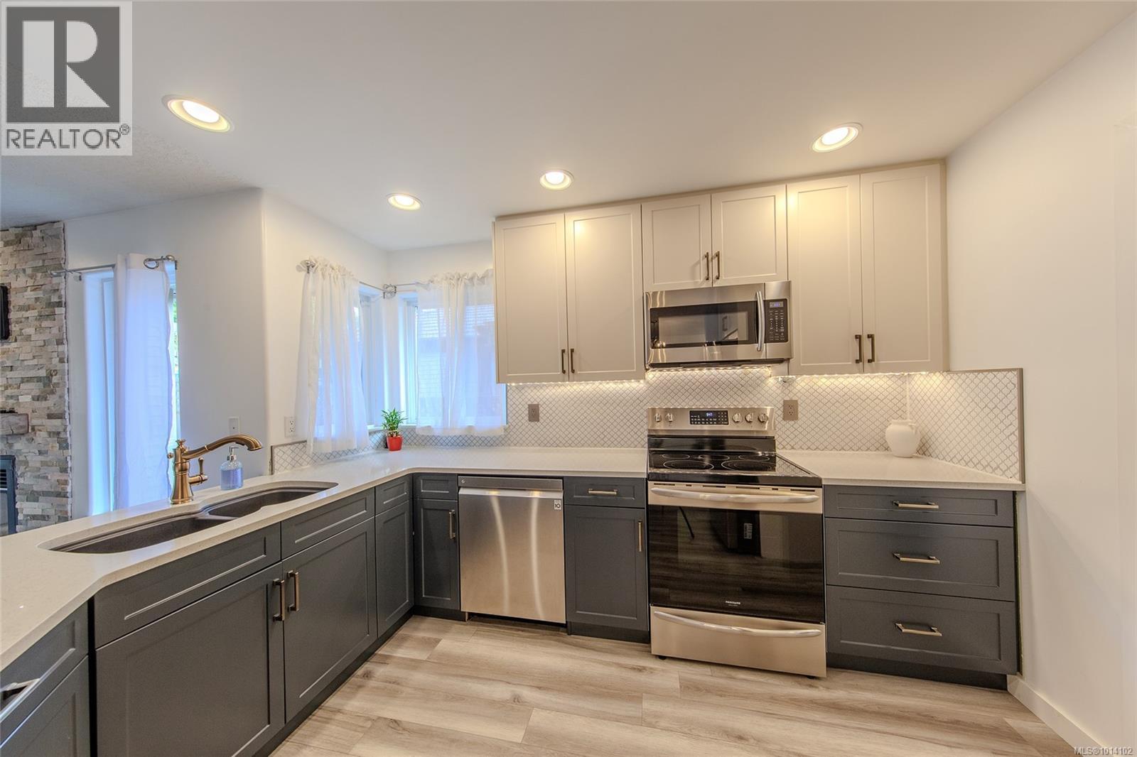  6640 Acreman Place, Sooke