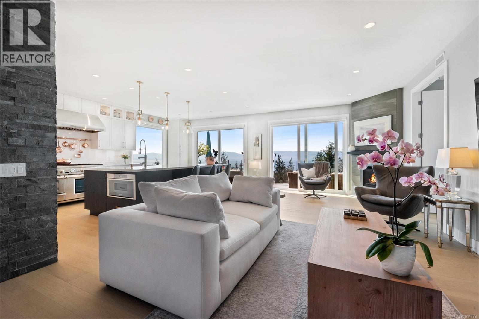  7470 Thornton Heights, Sooke