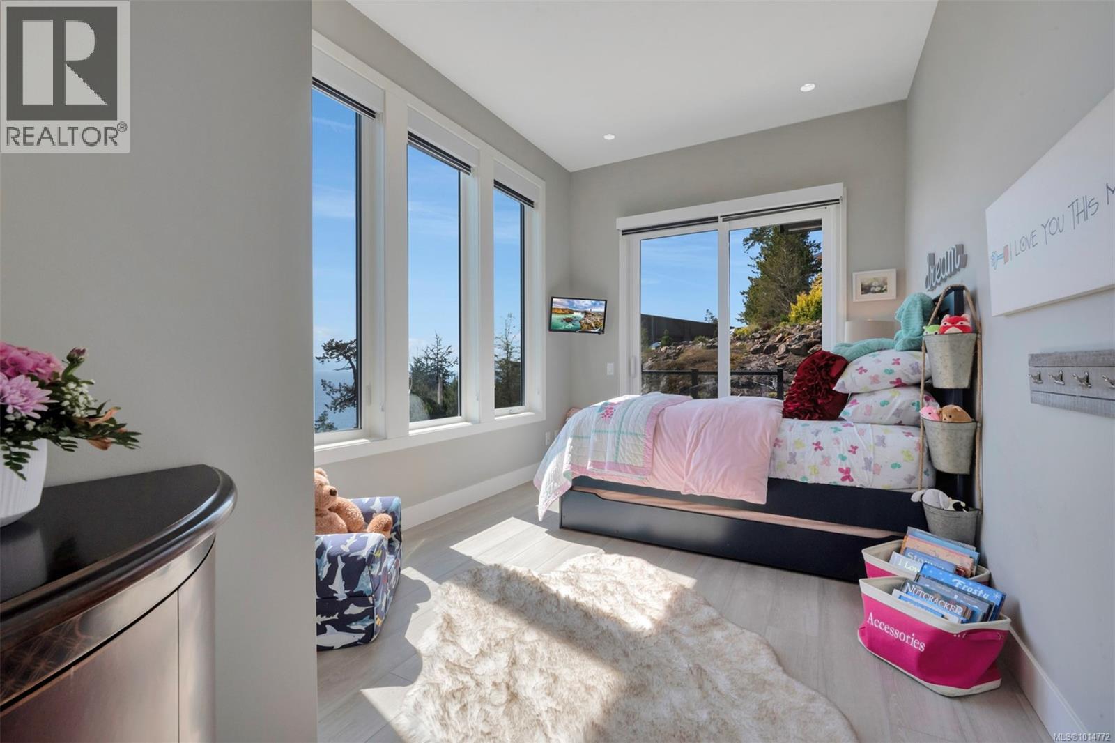  7470 Thornton Heights, Sooke