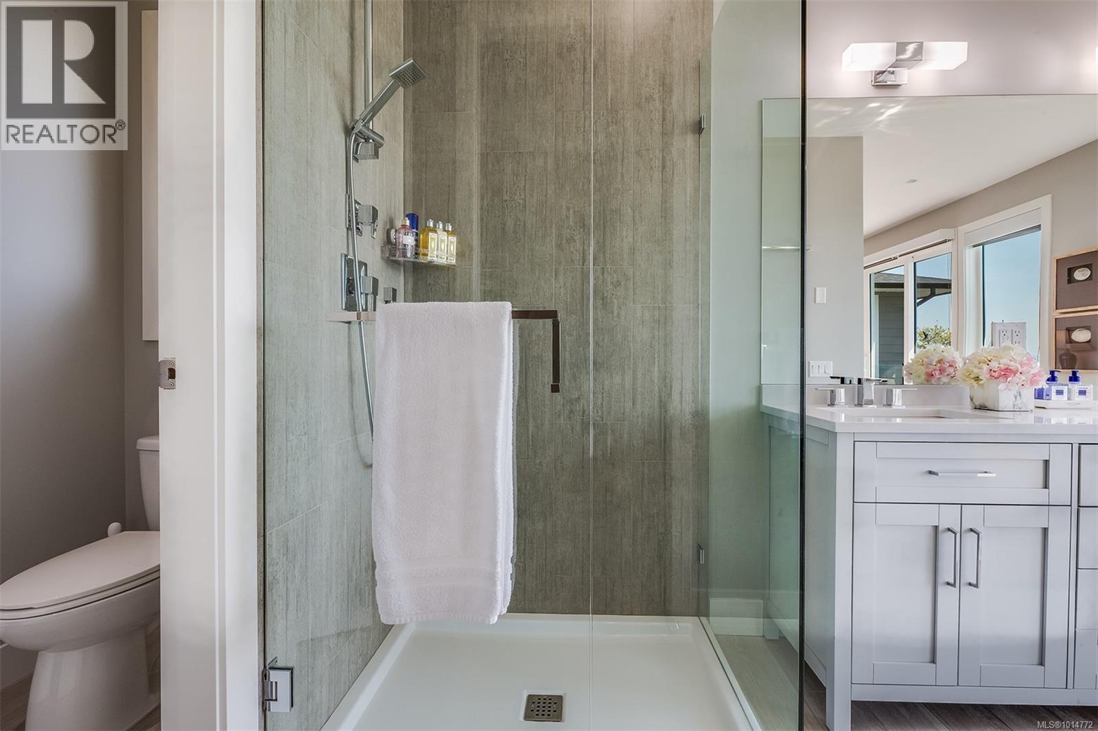  7470 Thornton Heights, Sooke
