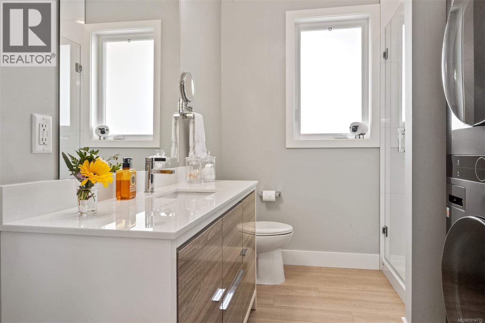  7470 Thornton Heights, Sooke