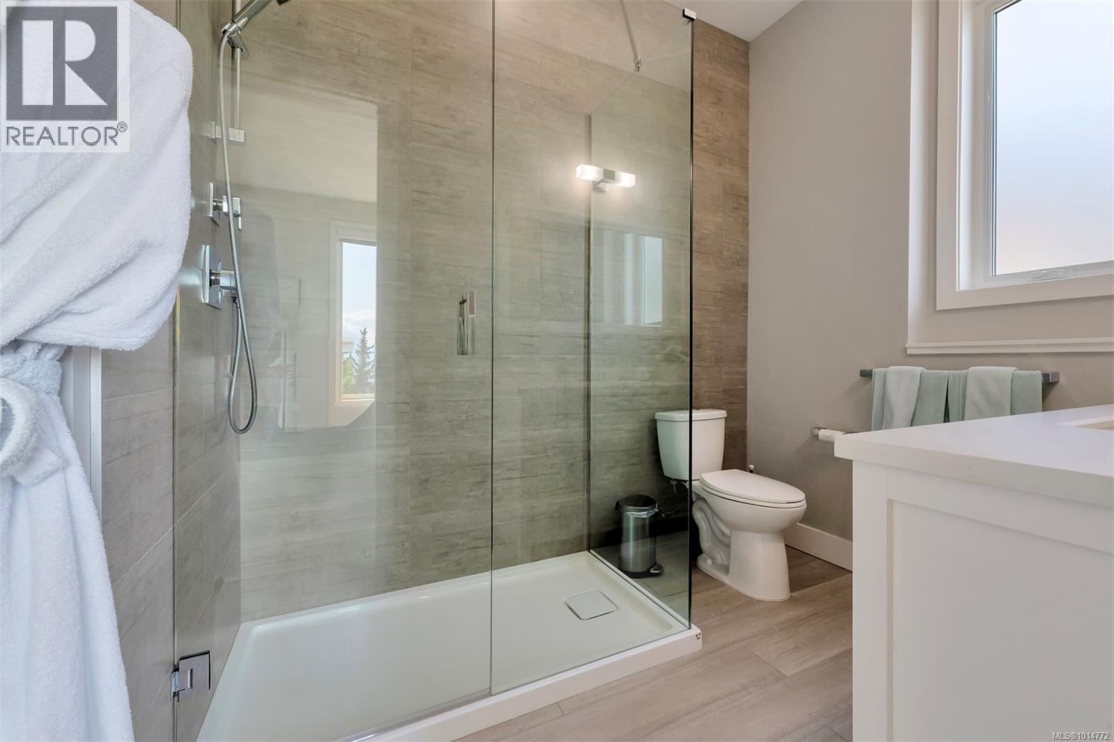  7470 Thornton Heights, Sooke