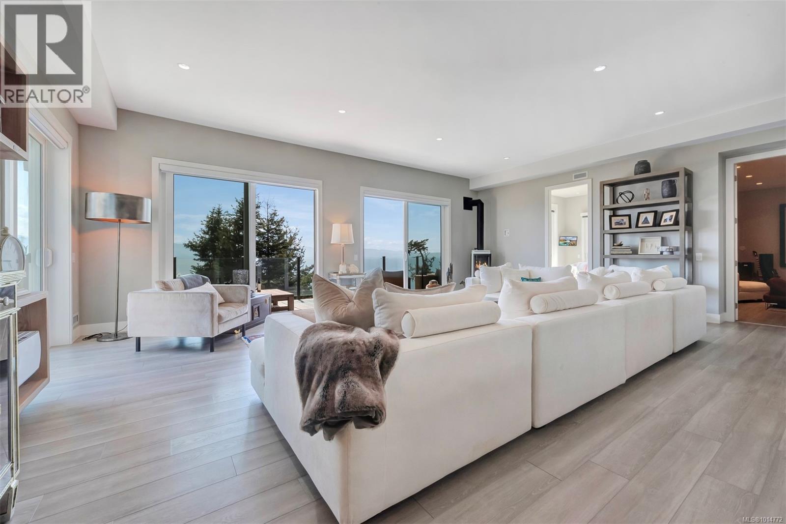 7470 Thornton Heights, Sooke