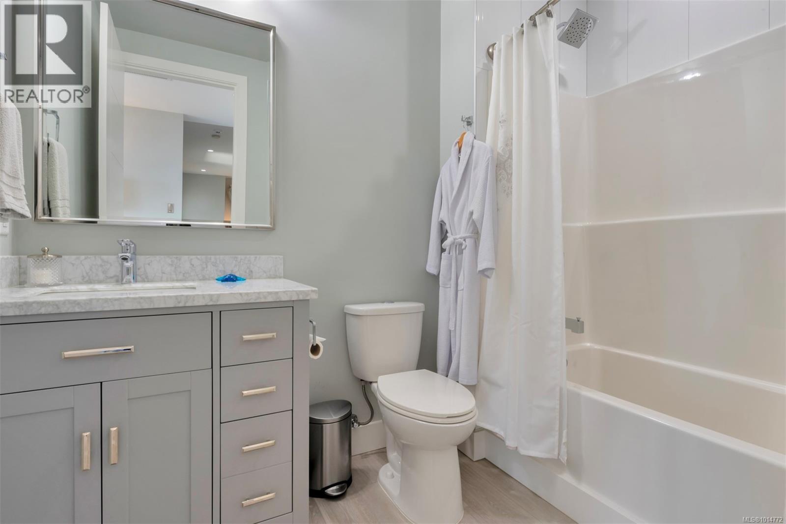  7470 Thornton Heights, Sooke