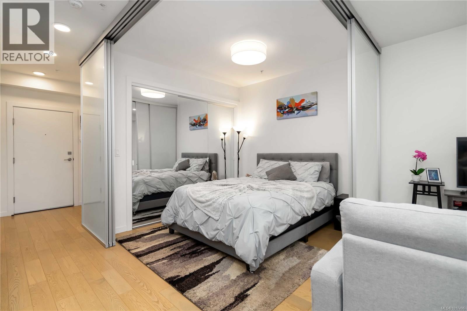 409 1033 Cook Street, Victoria