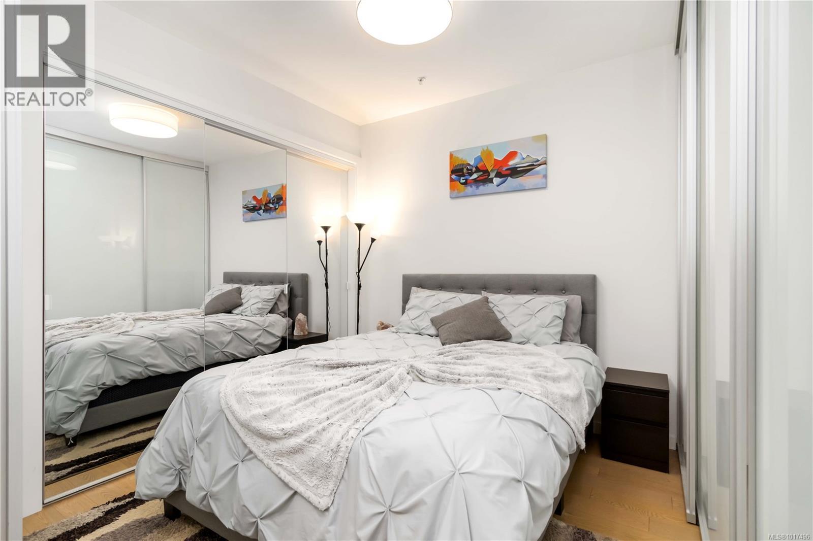 409 1033 Cook Street, Victoria