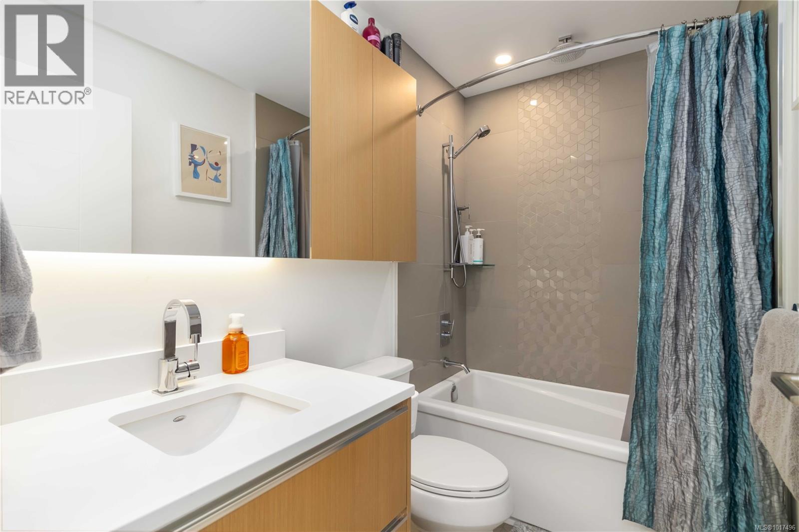 409 1033 Cook Street, Victoria