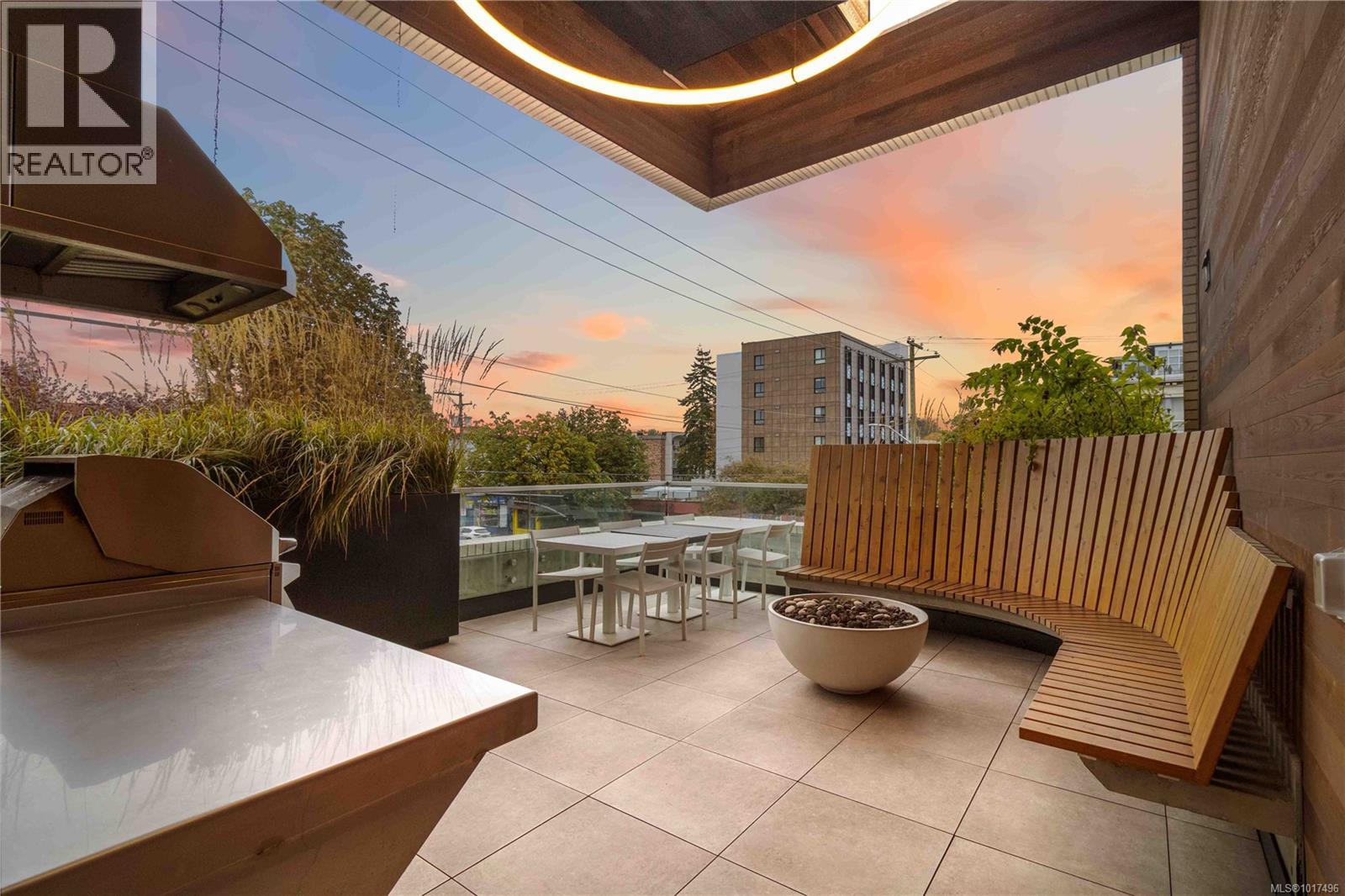 409 1033 Cook Street, Victoria