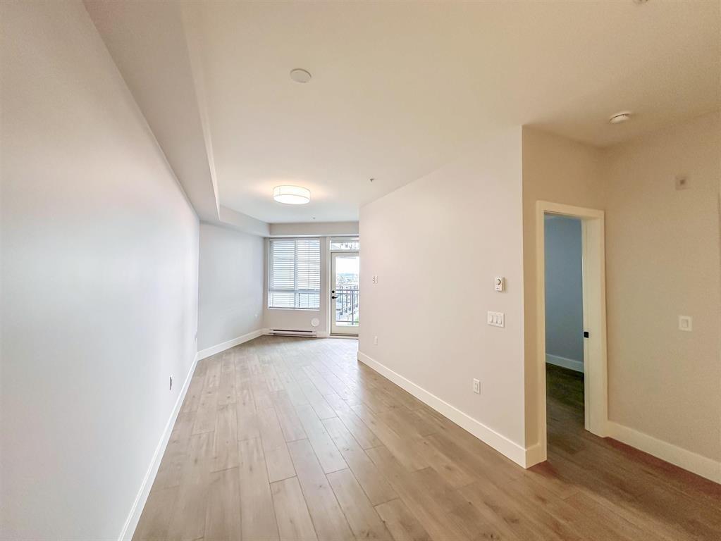 519 20061 FRASER HIGHWAY, Langley