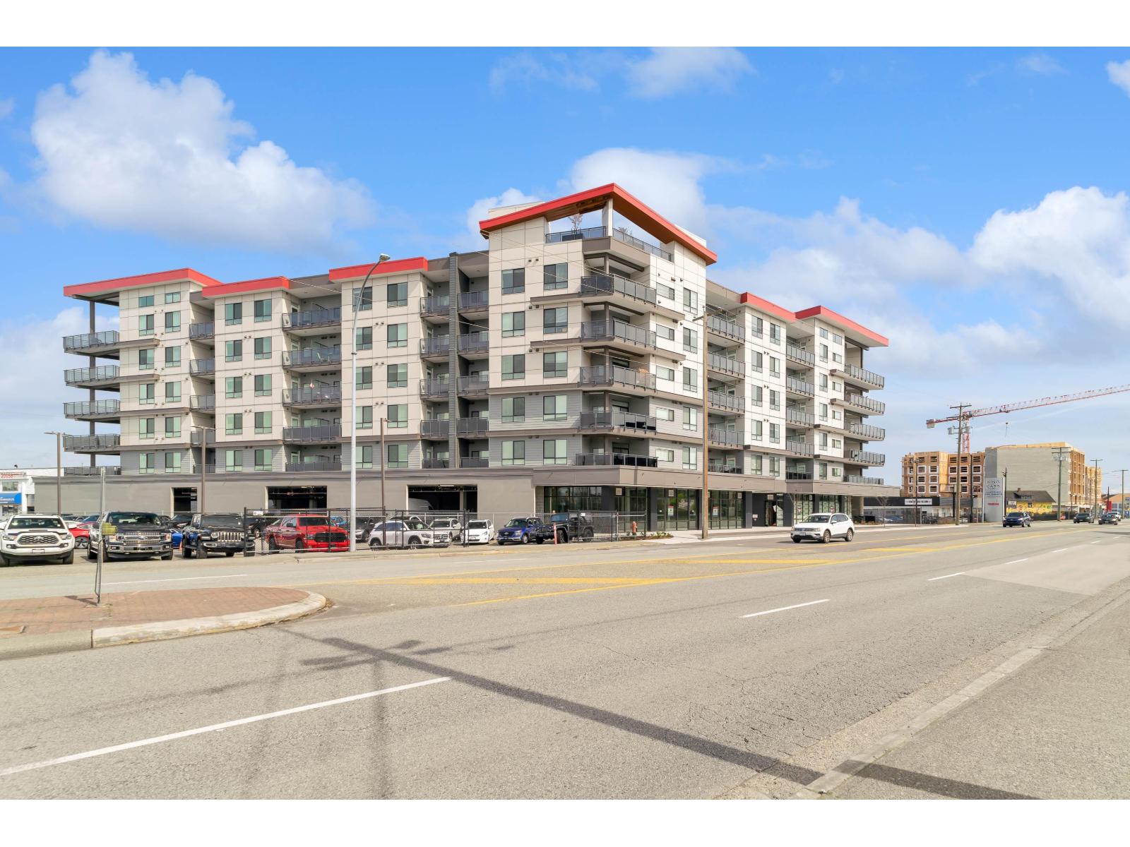 519 20061 FRASER HIGHWAY, Langley