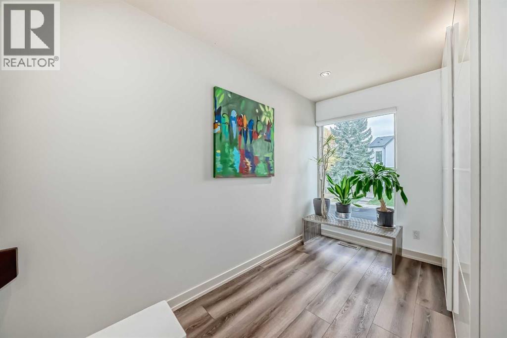 Single Family House for Sale in   Avenue SW Richmond Calgary 