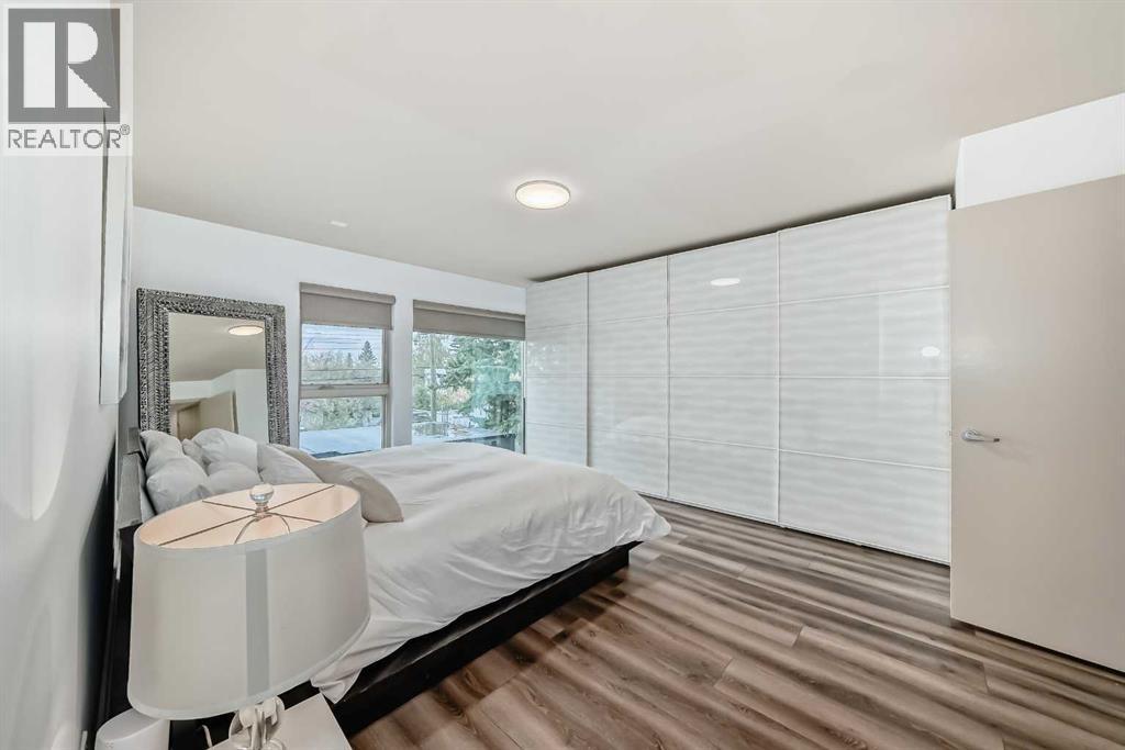 Single Family House for Sale in   Avenue SW Richmond Calgary 