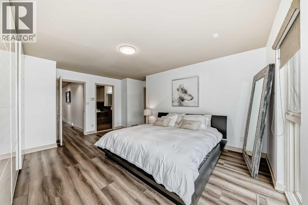Single Family House for Sale in   Avenue SW Richmond Calgary 