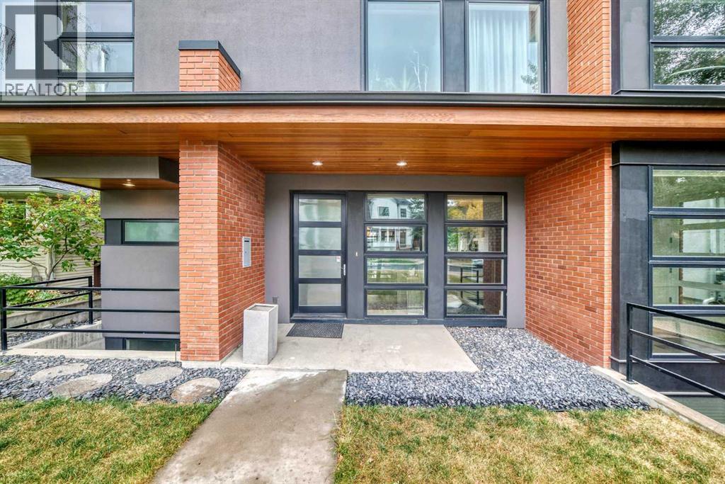 Single Family House for Sale in   Avenue SW Richmond Calgary 