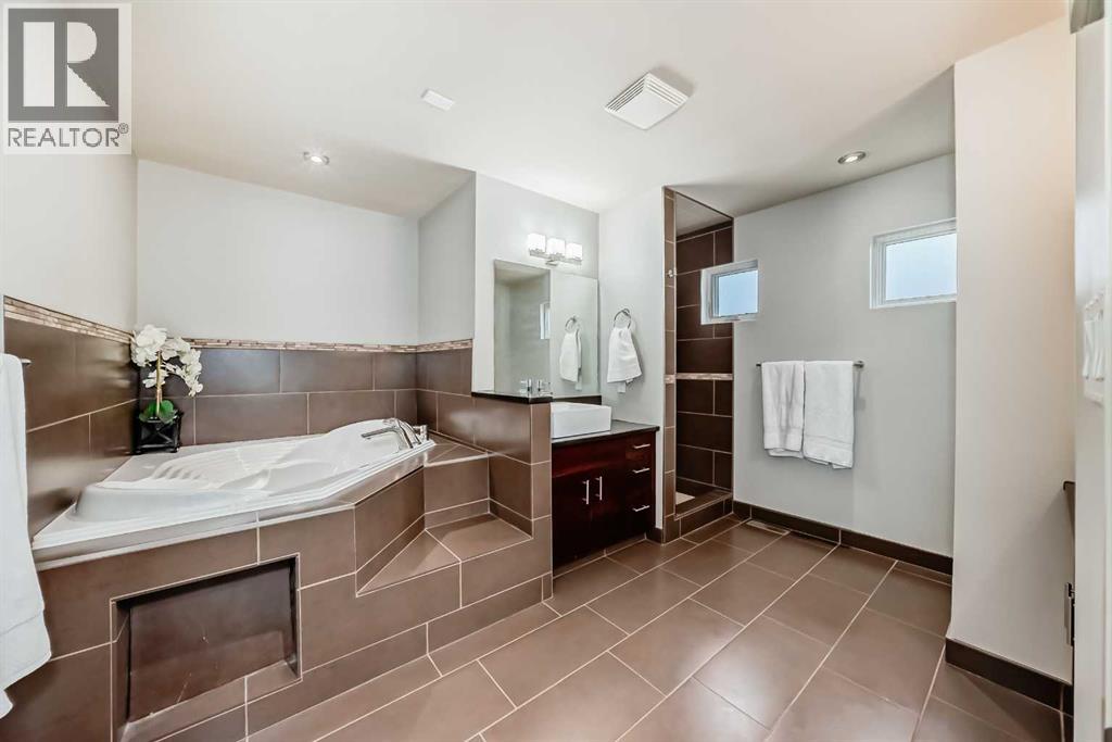 Single Family House for Sale in   Avenue SW Richmond Calgary 