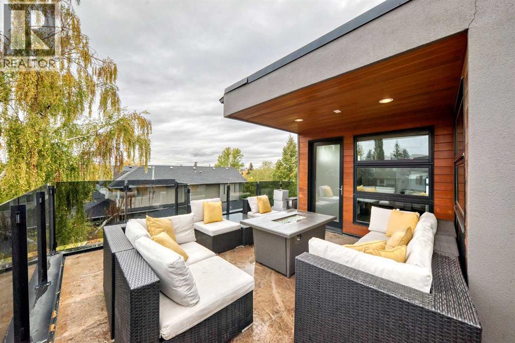 Single Family House for Sale in   Avenue SW Richmond Calgary 