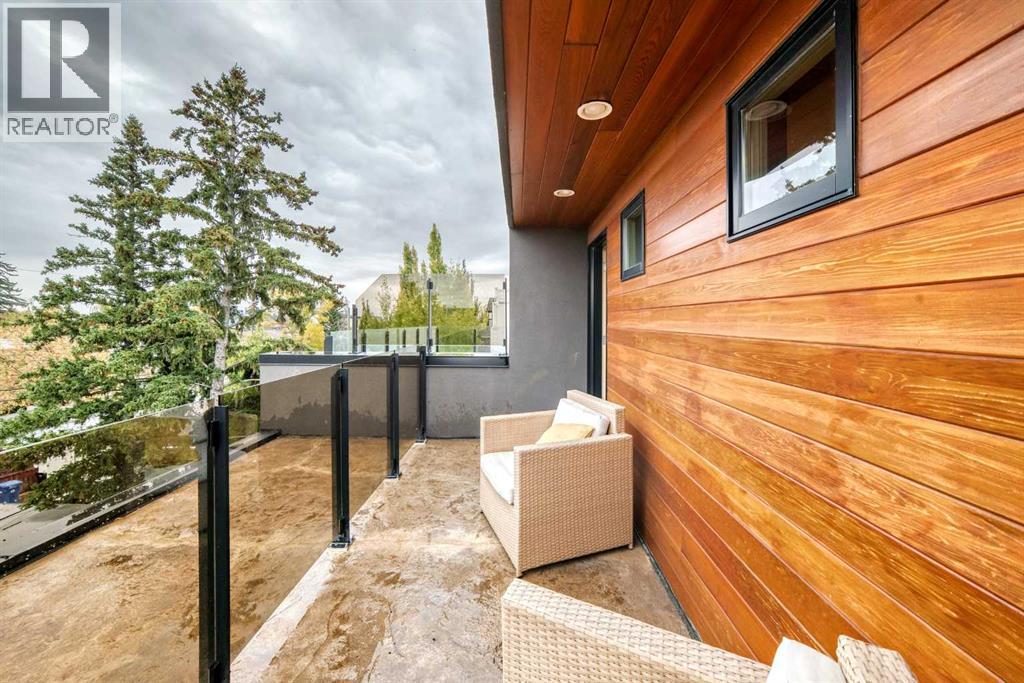 Single Family House for Sale in   Avenue SW Richmond Calgary 