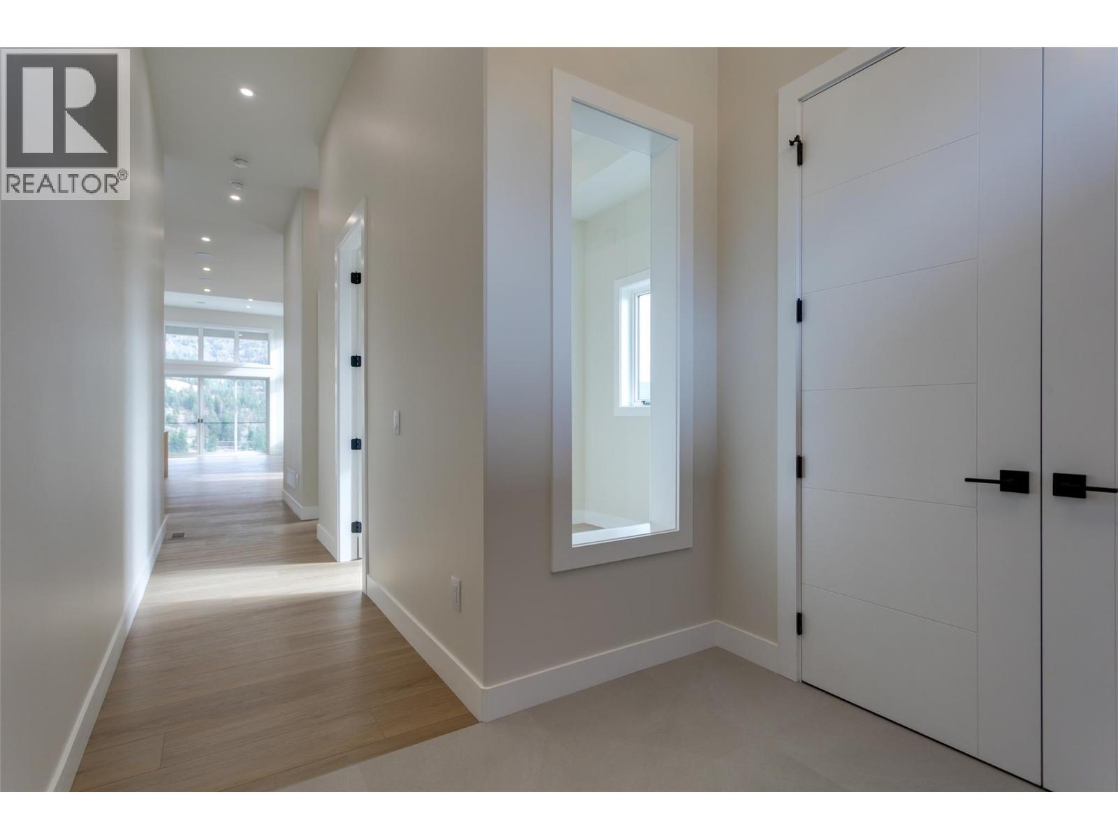  1123 Greenock Court, Kelowna
