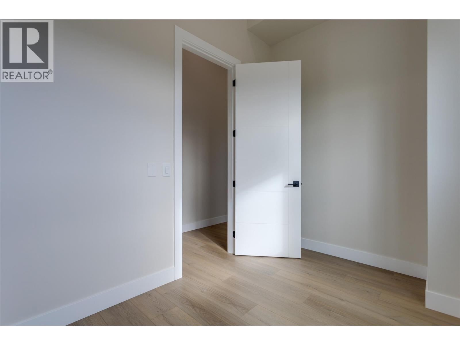  1123 Greenock Court, Kelowna